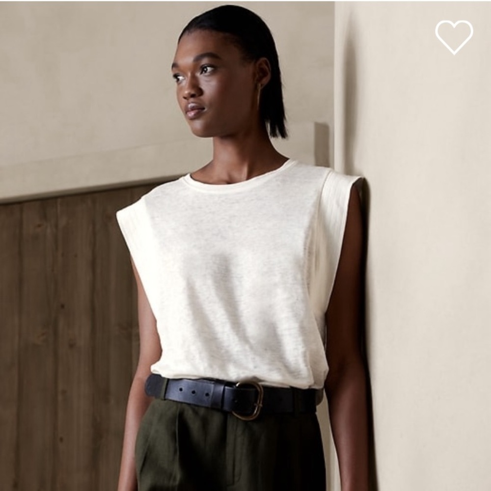 Banana Republic Linen Sharp-shoulder T-shirt